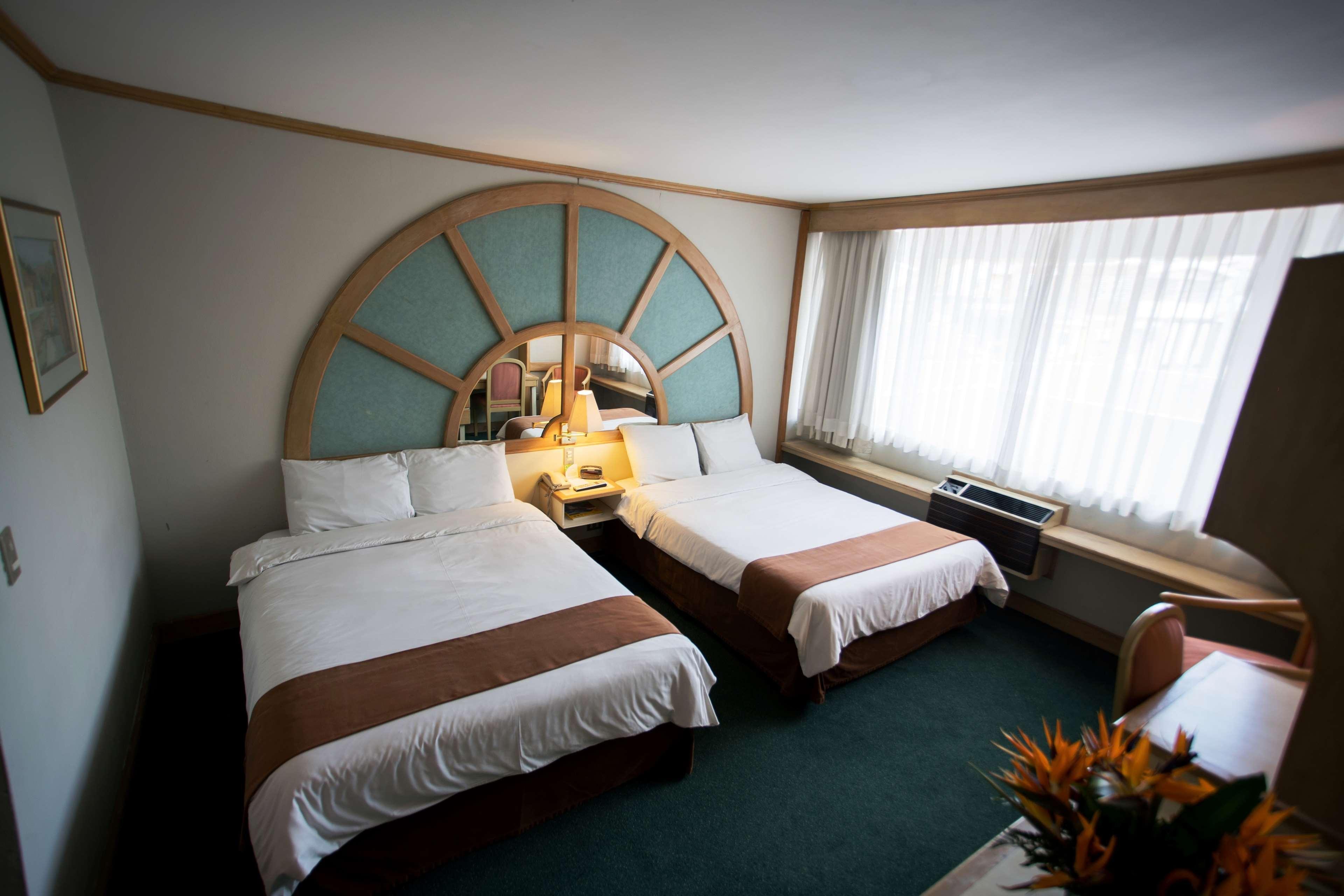 Best Western Plus - Magee Inn & Suites Экстерьер фото
