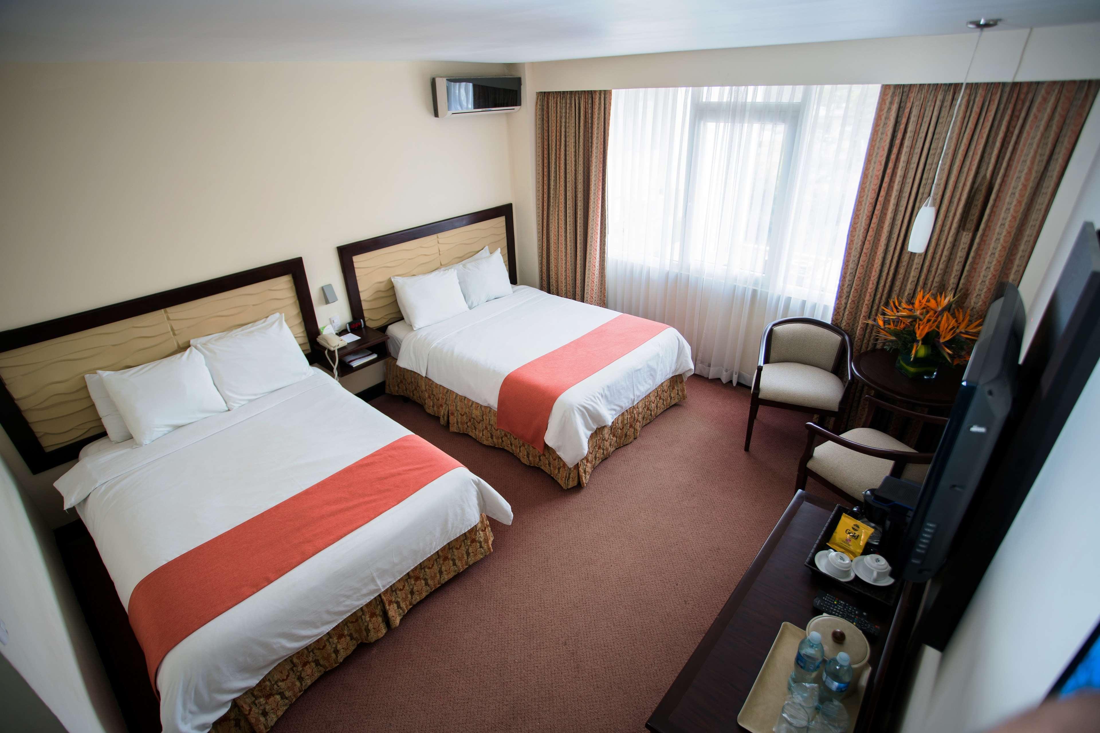 Best Western Plus - Magee Inn & Suites Экстерьер фото