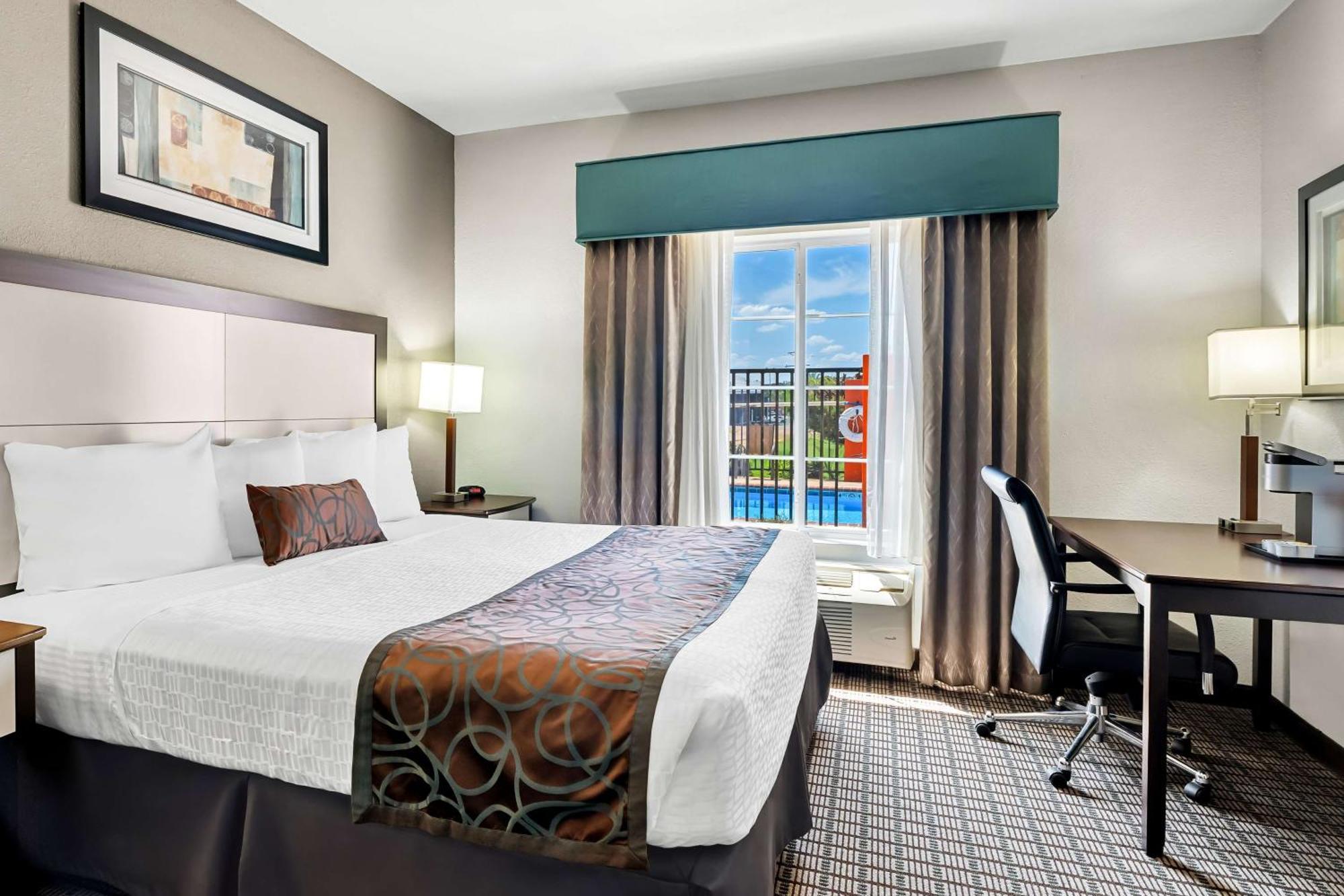 Best Western Plus - Magee Inn & Suites Экстерьер фото